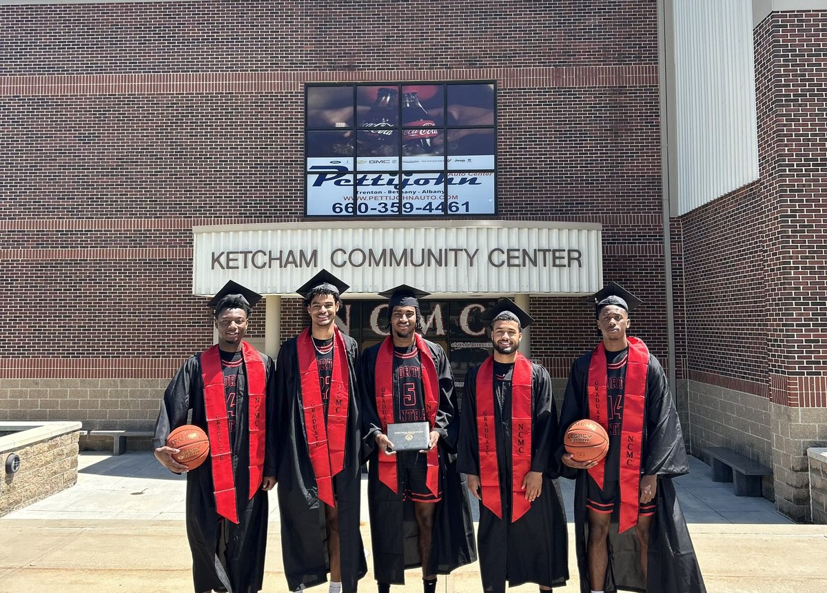 NCMCPiratesMBB's tweet photo. It’s Graduation Day for the 6 sophomores! We couldn’t be more proud of each and everyone of you and what you have accomplished thus far! 🖤 Cannot wait to see what the future holds! Go be great! 🎉🎊 https://t.co/PuGHbSpclv