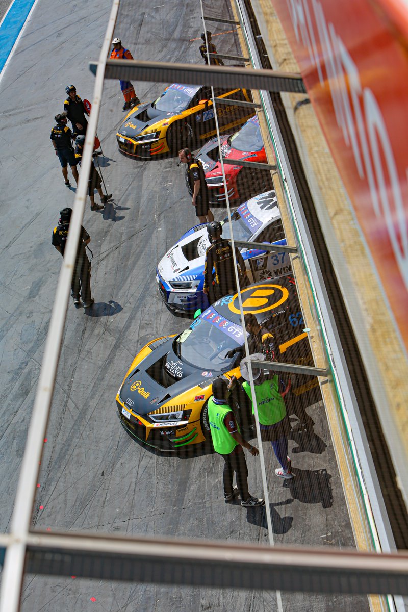 A hectic first race of Thailand Super Series 2024 at a baking hot Chang International Circuit served up a real thriller!

Full report → facebook.com/BQuikRacing/po…