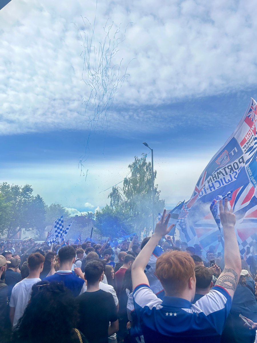 As an honorary Ipswich Town fan, was amazing to see them go up. What an atmosphere 🙌 #ITFC