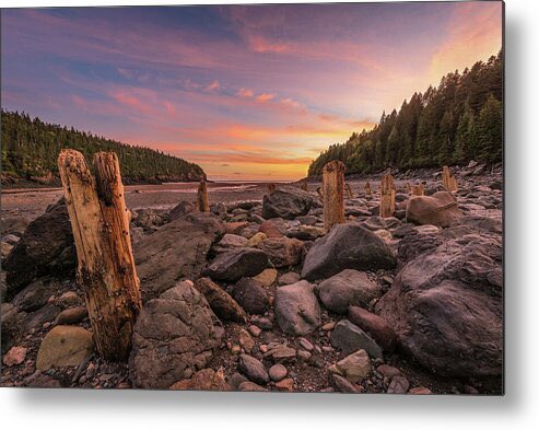 Old pilings from an abandoned pier on Pointe Wolfe Beach at Sunset. Fundy National Park, New Brunswick.

fineartamerica.com/featured/pilin…

#fundynationalpark #parkscanada #bayoffundy #newbrunswick #atlanticcanada #sunsetprints #canada