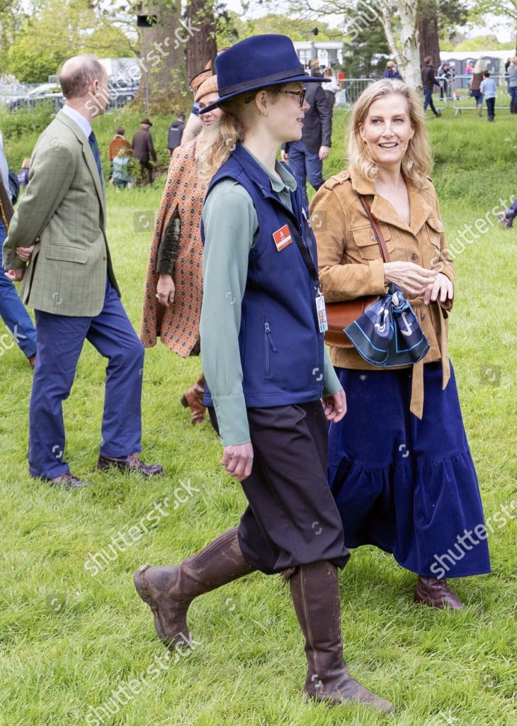 ✨NEW

Lady Louise and her mother, The Duchess of Edinburgh, attending Day 4 of RWHS today 🐎❤️

📸 Maureen McLean/Shutterstock