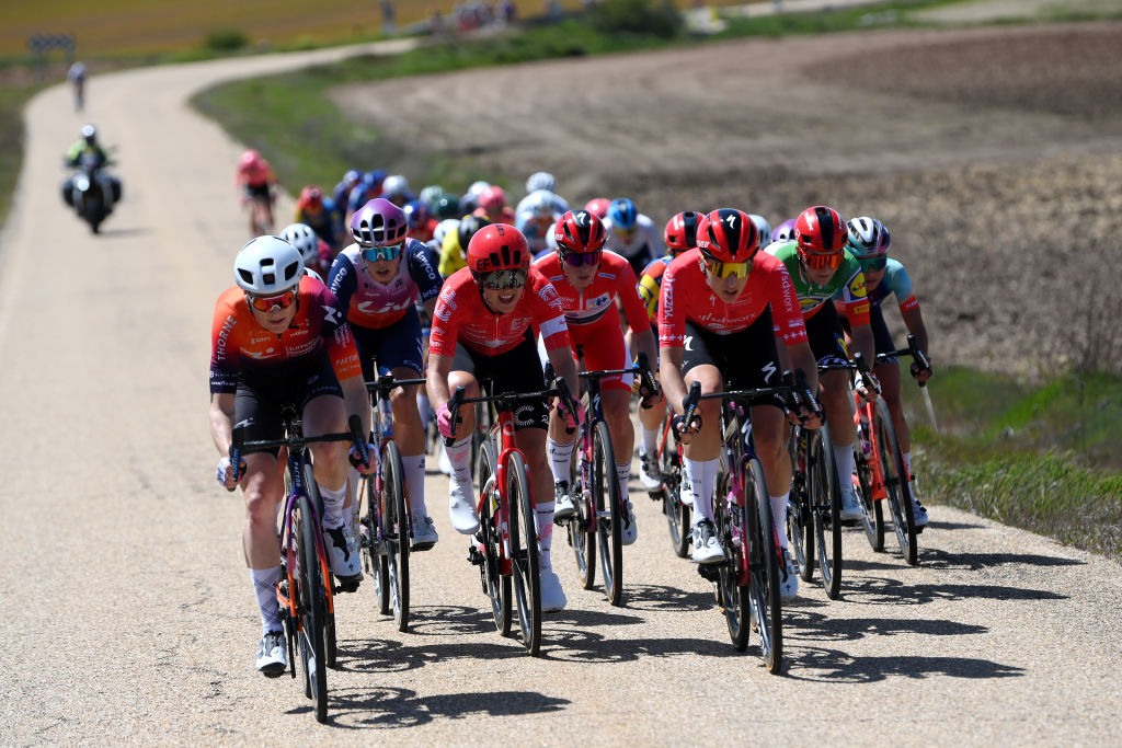 La Vuelta Femenina Stage 7 Demi Vollering 4th, Niamh Fisher-Black 6th Demi Vollering remains leader in La Vuelta Femenina Photo's: @GettySport #wesparksuccess