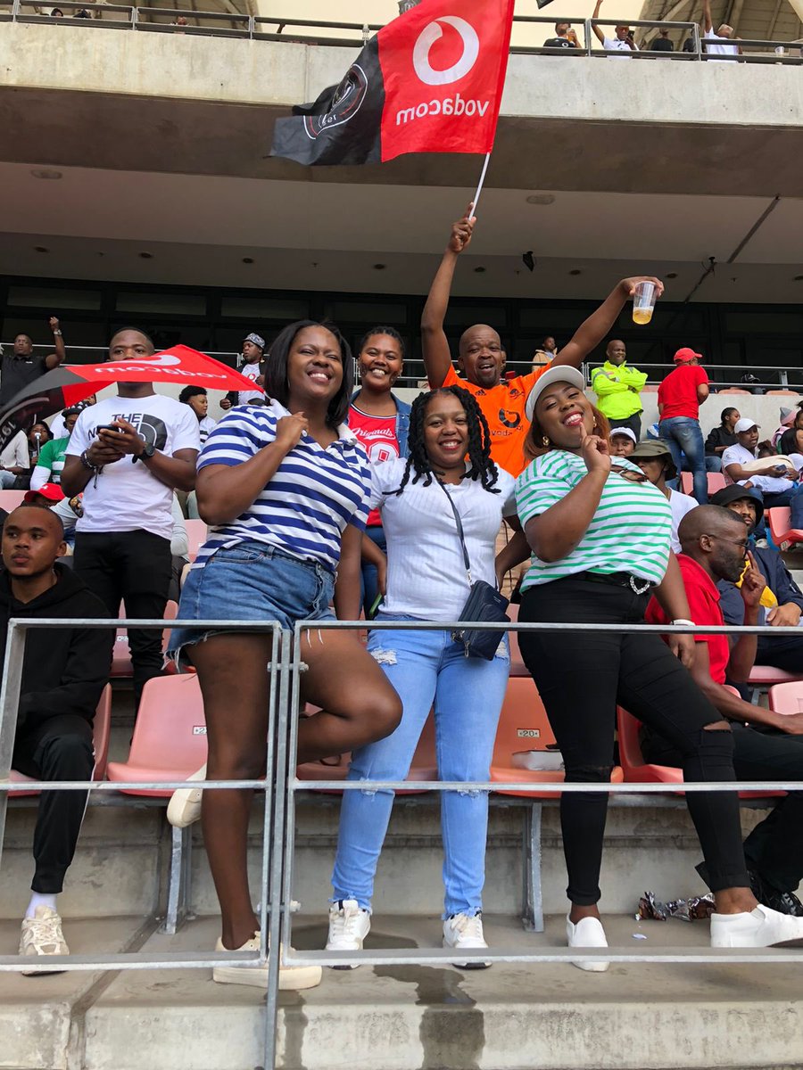 Happy people all around 😁

#ourstadium #nedbankcup #matchday