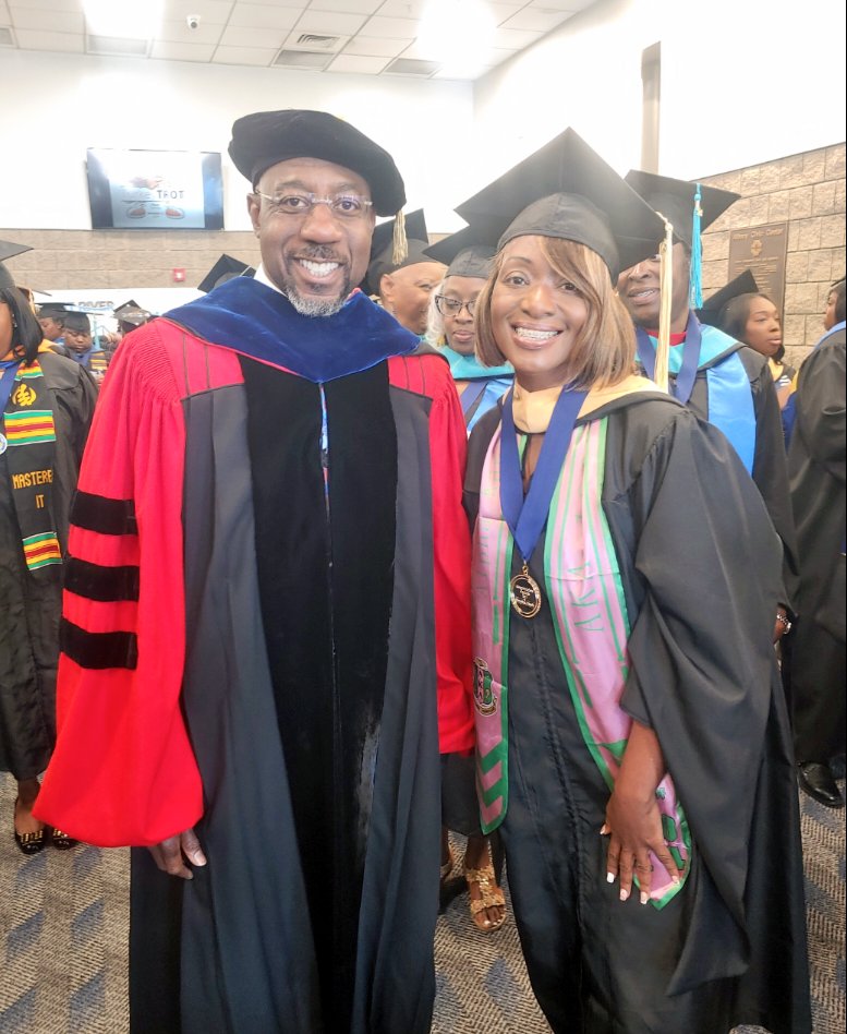 She did it !  ✨
  Second Masters in Clinical Social Work 1  gen to do it  🍾 Time to Celebrate ... Mommy and Daddy this is for you🙌💙💚