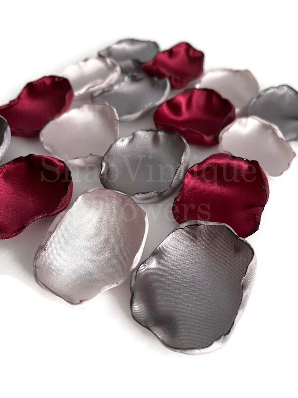 Elevate your special day with a touch of elegance! 🌸💍 Explore our exquisite Wine, Gray, and Light Silver flower petals - perfect for… dlvr.it/T6Q7SZ #weddingcolors #bridal #weddingdecor #weddingdetails #bettertogether #specialday #receptiondecor #weddingaisledecor