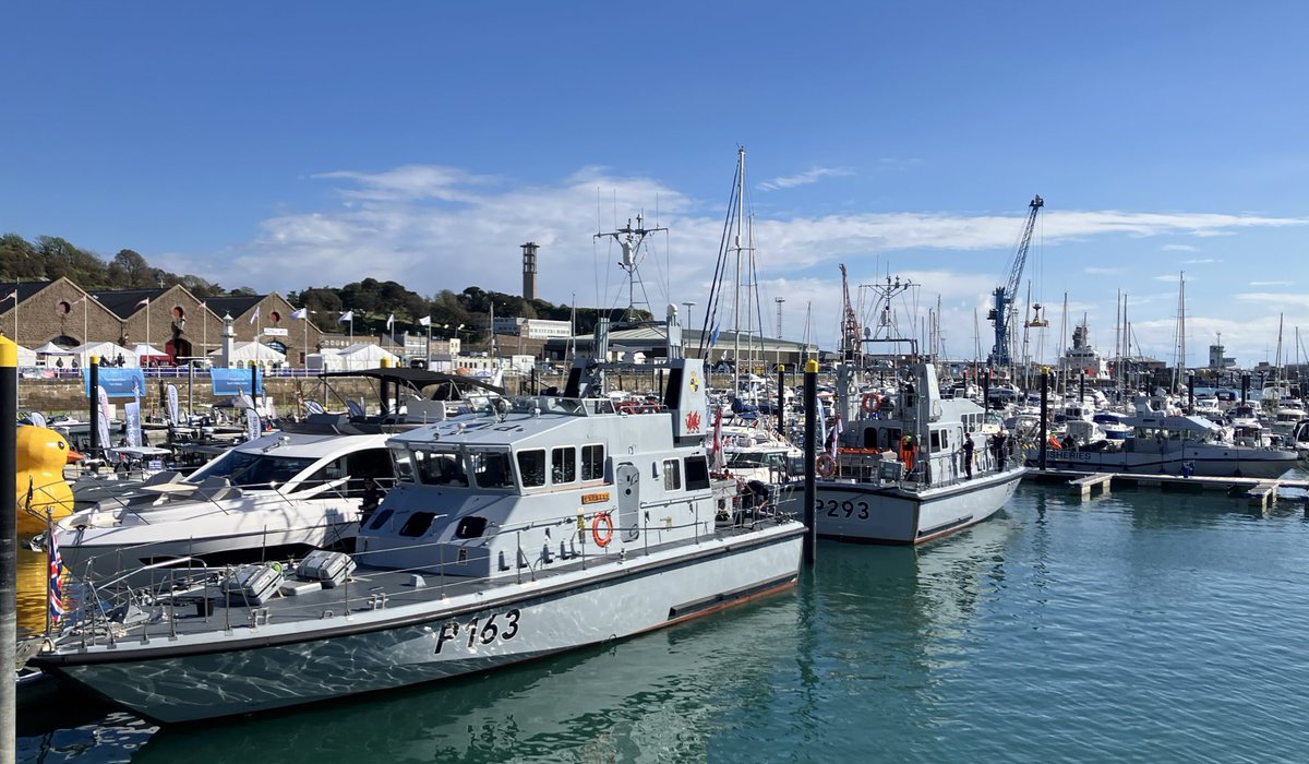 Glorious weather in #StHelier Always such a warm #Jersey welcome here. @HMSExpress & @HMS_Ranger open to visitors in the marina too. @jerseyboatshow @RoyalNavy @RoyalMarines @RAdmJudeTerry