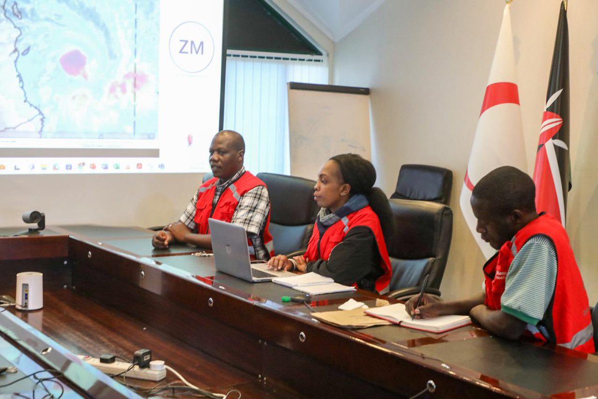 Tropical Cyclone Hidaya has already made a landfall at the North coast of Tanzania with expected strong winds and large ocean waves to be felt in the coastal strip of Kenya. Heavy rainfall will be experienced from tomorrow according to @MeteoKenya . Our teams, who usually…