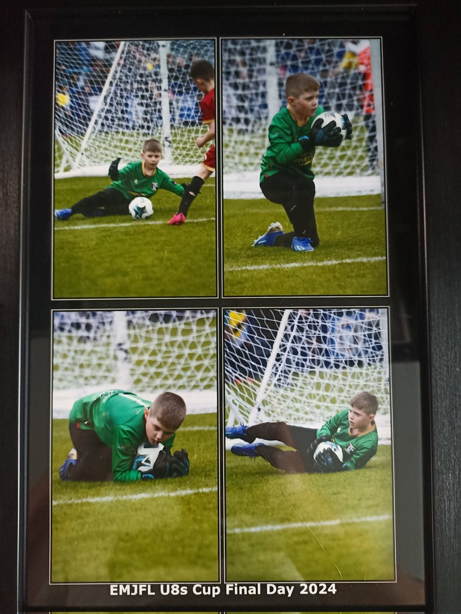 SpotTheBall85's tweet image. First Final for Zavier and an excellent 5-2 win for @SpringheadAFC under 8's to win the EMJFL Fused Sports Cup at Tameside Stadium. Made some cracking saves and was an all round brilliant performance from the team. Very proud. @MayfieldOldham