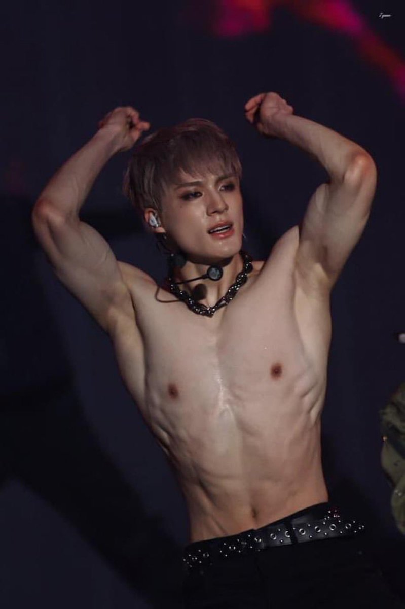 Jeno of NCT Dream stuns at 'The Dream Show 3: Dream( )scape' Tour