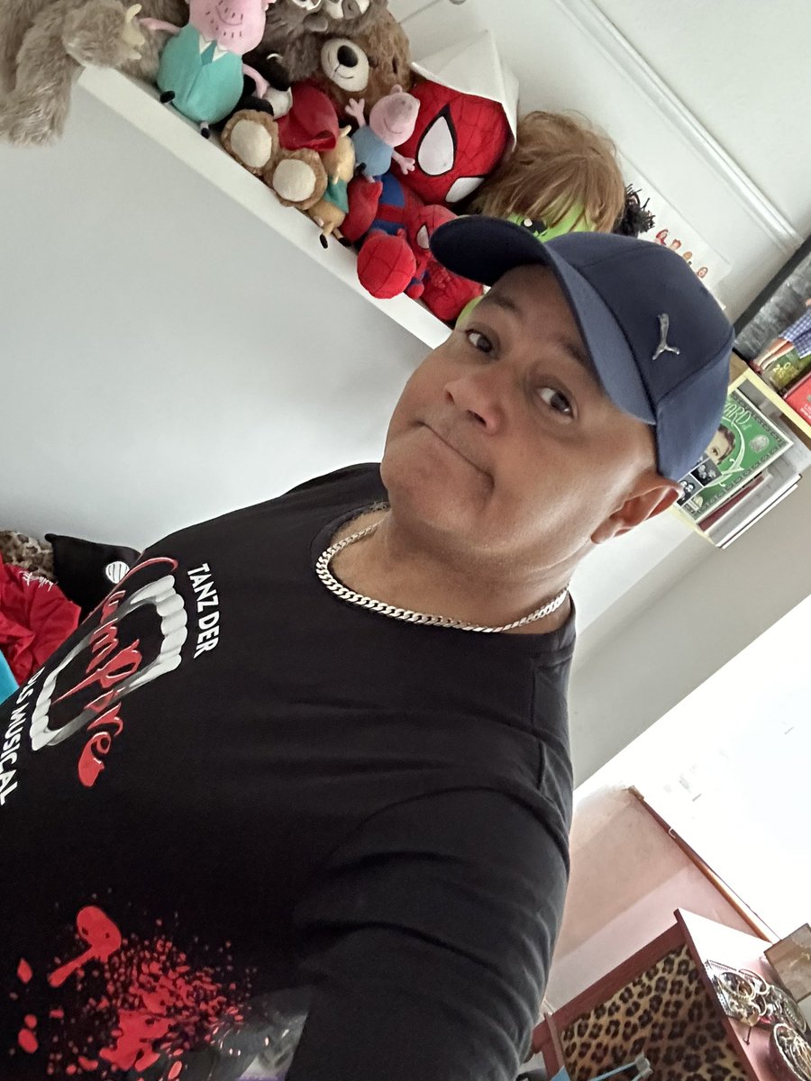 Nik Coppin (@nikcoppin) on Twitter photo My Terry ‘Big Bollocks’ the Vampire T-shirt as handed over by <a href="/ZakSplijt/">Burrito Hygiene Monitor</a> yesterday <a href="/brightonfringe/">Brighton Fringe</a>, whilst a little snug, fits just fine.
Fangs, mate.
🧛🏻♂️ 🥜
#tanzdervampire #brightonfringe #vampire #journeyintofringe My Terry ‘Big Bollocks’ the Vampire T-shirt as handed over by <a href="/ZakSplijt/">Burrito Hygiene Monitor</a> yesterday <a href="/brightonfringe/">Brighton Fringe</a>, whilst a little snug, fits just fine.
Fangs, mate.
🧛🏻♂️ 🥜
#tanzdervampire #brightonfringe #vampire #journeyintofringe