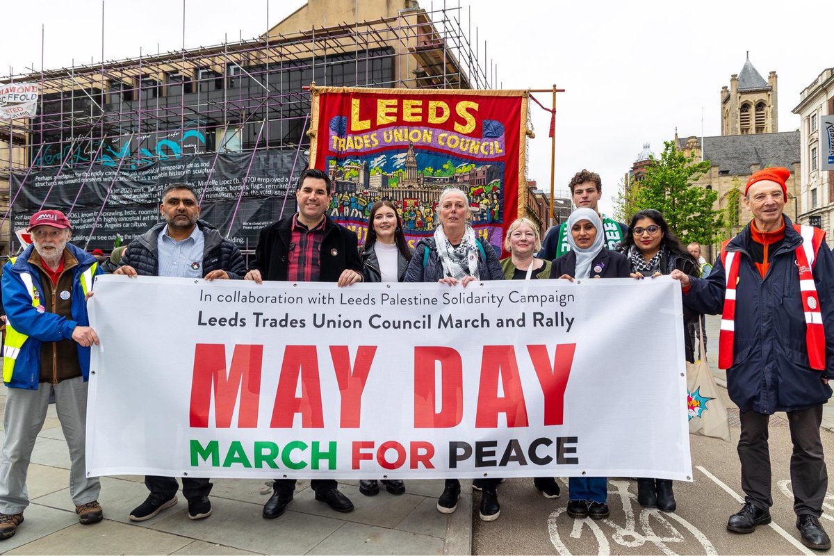 So proud to chair the 134th Leeds May Day March and rally. Such an important cause - so glad to see over 2,000 turnout today to march in solidarity with the Palestinian people! Great speakers too! #MarchforPeace #Ceasefirenow