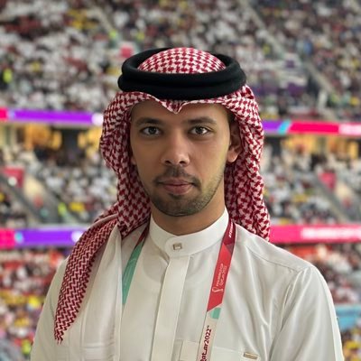 #ثريد || "كنا ثم اصبحنا"
خالد العليان اكبر مثال للعمل والصبر كانت مجرد تغطيات بسيطة حتى اصبح رقماً صعب ..

من هواية الى اعلامي كبير 
من اكاديمية الى مالك نادي

كيف بدا كل ذالك ؟ 
#ماجدونا_نيو