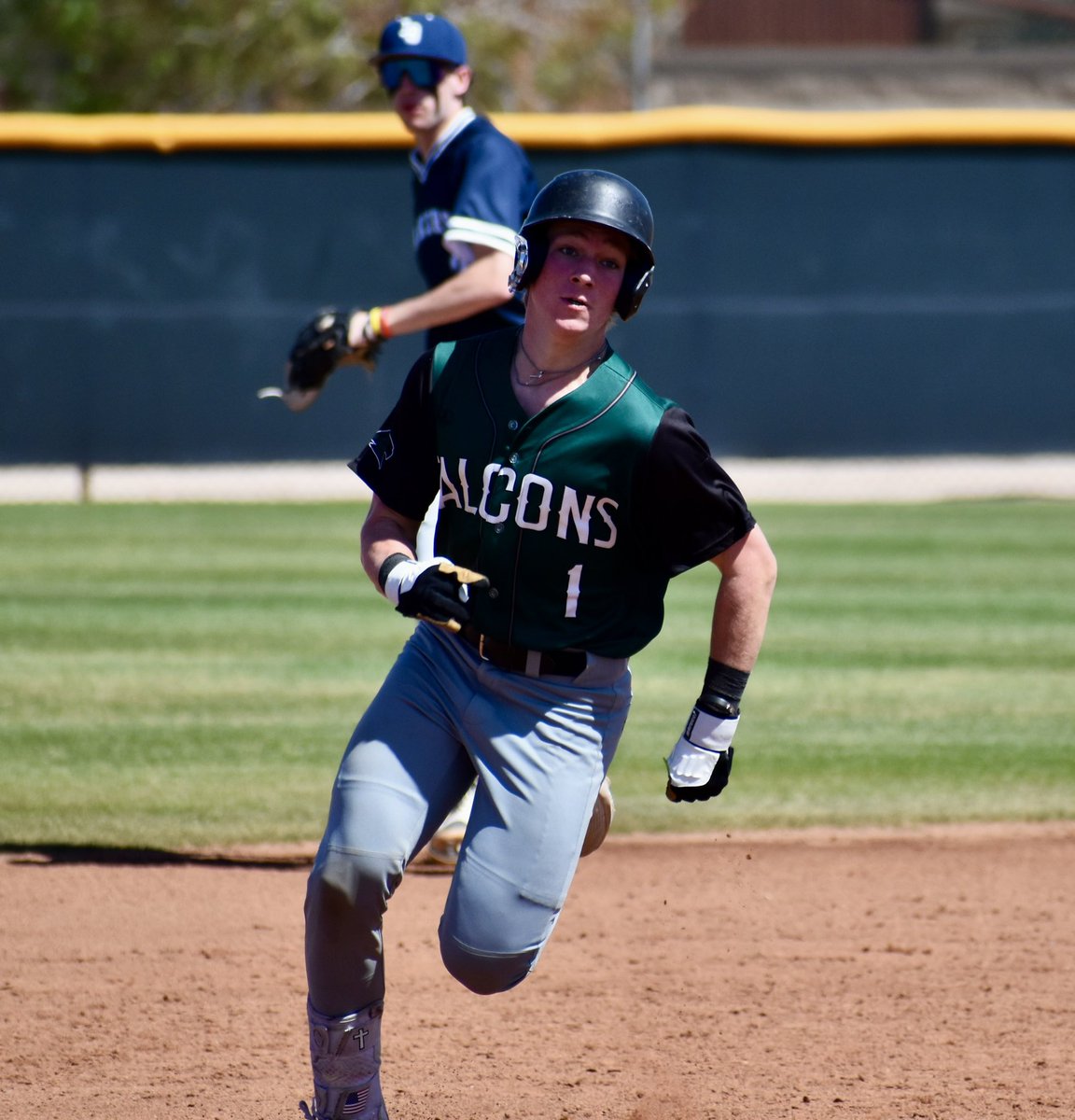 Staley picked up a conference win last night beating a tough Lee’s Summit team 7-1. Hampshire was outstanding on the mound (6INN,6H,0ER,1BB,5K) Offense was barreling balls last night, Phillippe(3-4), Wilson(2-4), Unruh(2-4,RBI),Maddox(2-4,RBI) and Paul(2-3). @SHSFalcons