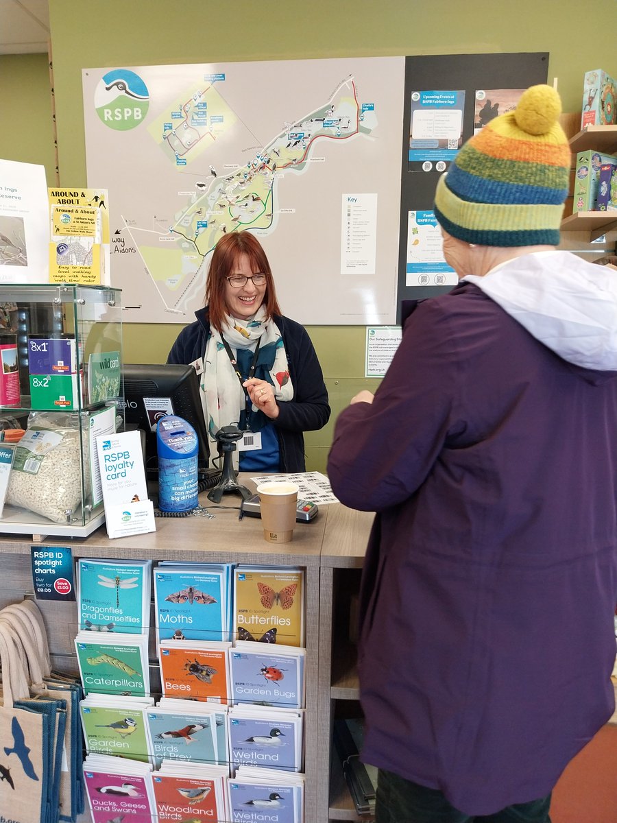 #RSPBFairburnIngs visitor centre #shop are looking for #volunteers!🌻 You'd be a #friendly face and a warm hello whilst helping to fund vital #conservation work on the #Reserve.🦋 Is that the role for you? Apply here: tinyurl.com/42p376uc 📸|Heidi Campbell