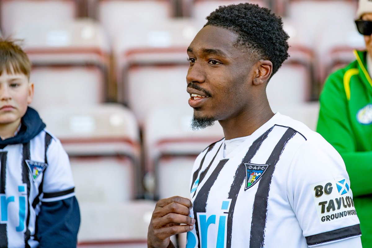 MalachiWalcott5's tweet photo. What a season it’s been @officialdafc. I just want to say a massive thank you to the fans, the coaching staff and my teammates, it’s been an unforgettable experience. I wish the club nothing but the best for the future 🏁♥️ #monthepars https://t.co/1hVW9uwbJp