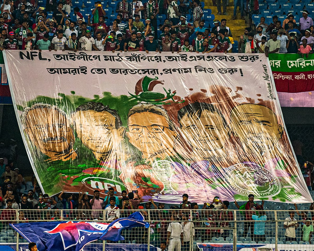 @JioCinema @Sports18 @Vh1India @MumbaiCityFC @PetrKratky @phurba_lachenpa @mohunbagansg @colaco_liston @lzchhangte7 @SuyashU A resounding support by the @mohunbagansg faithful in the #ISLFinal! 🟢🔴 Watch #MBSGMCFC LIVE on @Sports18, @Vh1India, #SuryaMovies & #DDBangla! Stream FOR FREE on @JioCinema: bit.ly/ISL10FINAL #ISL #ISL10 #LetsFootball #ISLPlayoffs #MBSG | @Rambians