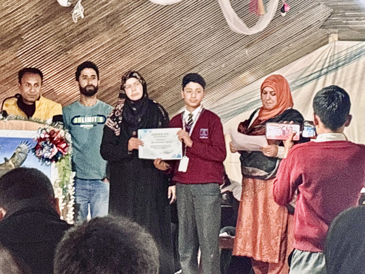 Congratulations Mir Shehariyar (Class 8) for bagging 2nd Position at the Zonal Level Inter-school Science & Technology Model Exhibition organised by the State Council for Educational Research & Training (SCERT-JK)
#scienceehibition #sciencemodel #skylightschool #skylightpampore