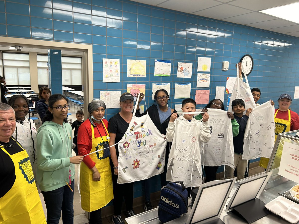 Thanking our lunch heroes! <a href="/WheelerAvenue/">Wheeler Avenue School</a> #schoollunchheroday