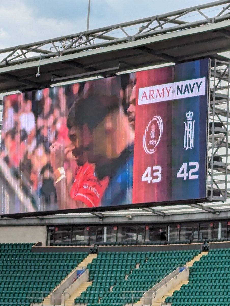 What a game of ruggers! #armyvnavy