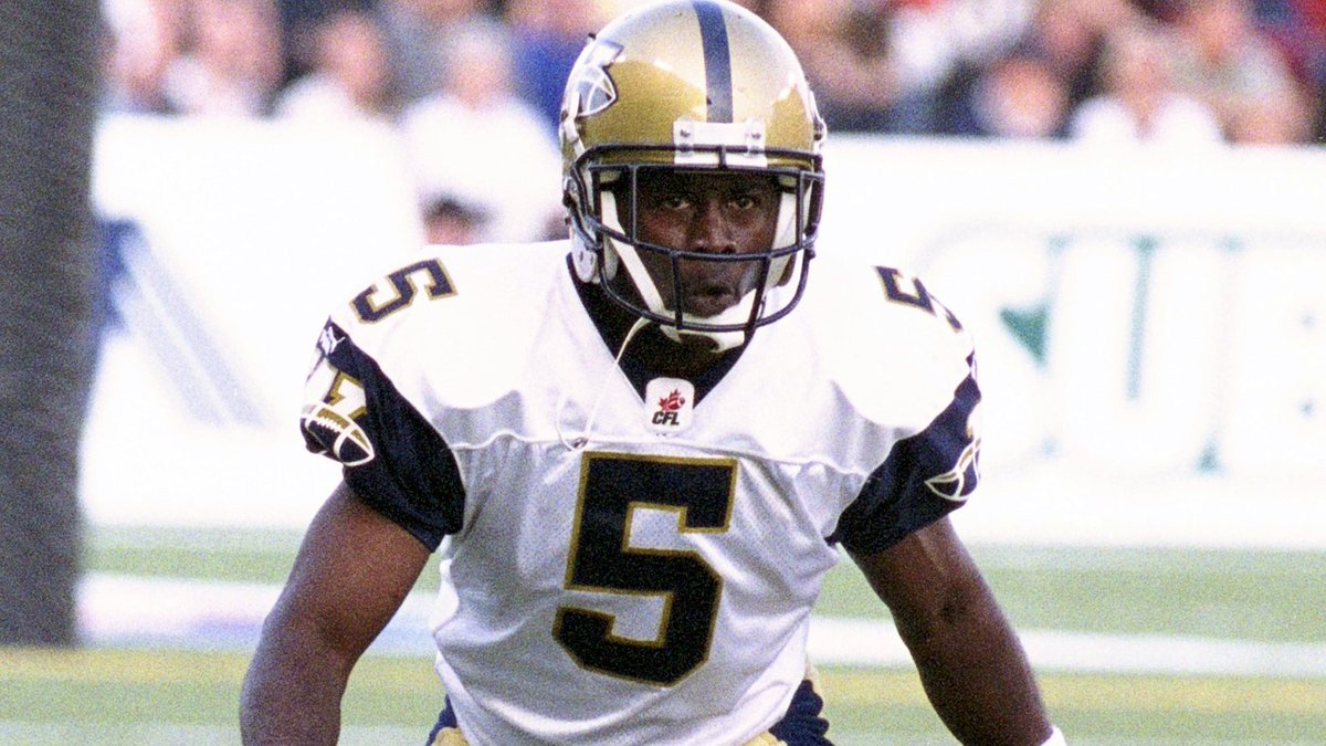 'Everbody bought in and it felt like family. I had a lot of fun in the three years I was in Winnipeg.' Three former Bombers inducted into the Canadian Football Hall of Fame: 📝 » bit.ly/3UtWVJF #ForTheW