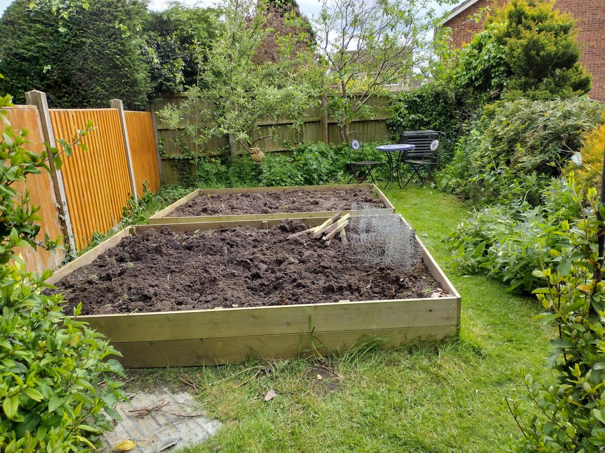 Small oasis of calm in corner of the garden amongst the plums apples and wild flowers. Pet protection ( that never seemed to work) removed from the veg beds. Onions won't get trampled now. #GardeningTwitter