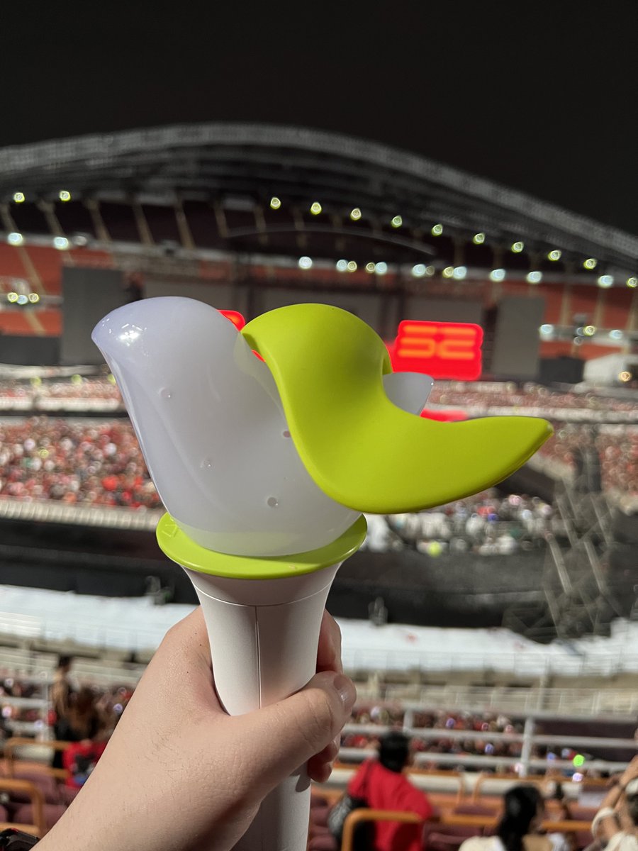 THE SHOW JUST ENDED AND MY AHGABONG WENT BALD 😭😭 i think we had too much fun 🧍🏻‍♀️ how do u fix this