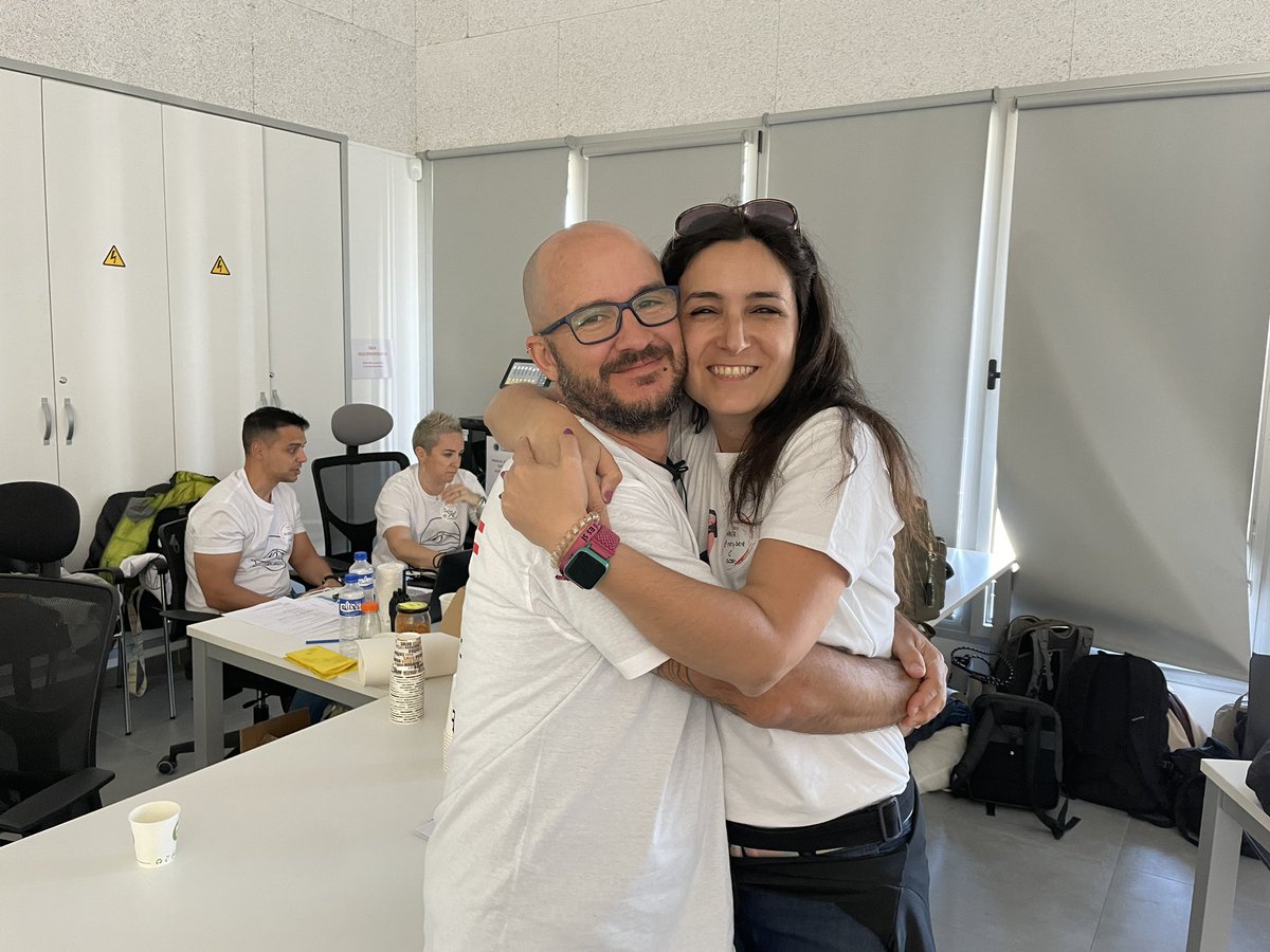 No hay evento sin abrazo con <a href="/raul_herranz/">Raúl Herranz</a> 
#AOS24Tenerife