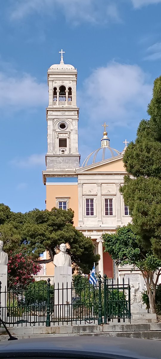 Καλή Ανάσταση! Υγεία και ευτυχία στα σπιτικά σας.