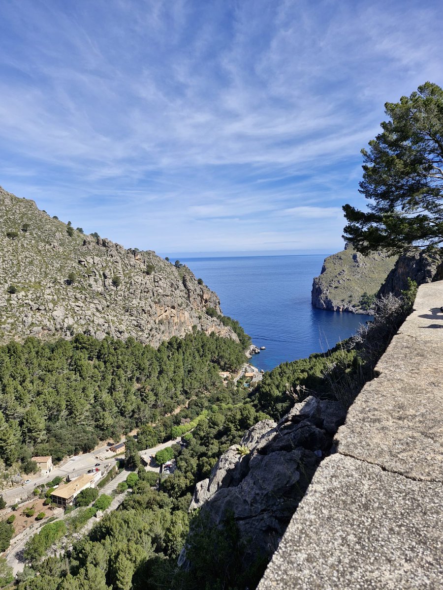 Finally did the Sa Calobra iconic climb today….2,000m climbing on sweeping switchbacks in stunning Mallorca mountains, one for the memory books 🚵☀️🔥💕 #cycling #SaCalobra #Mallorca #WeLoveHills