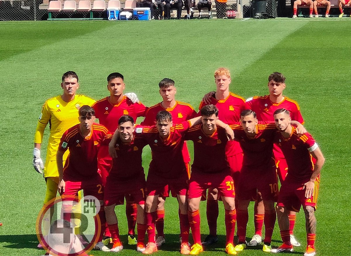 🏆 #Primavera1: #RomaLazio 0-0 ⚖️

😑 L'#ASRoma domina per 90 minuti, ma si infrange contro il muro biancoceleste 🛡️

🐺 I giallorossi restano secondi a -3 dall'#Inter capolista 👀

👉 tinyurl.com/mrxfbepu
#RomaPrimavera