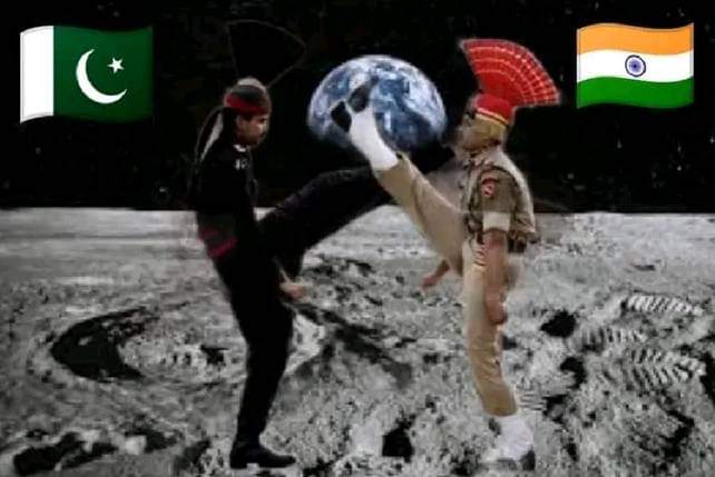 Scene on Moon Right now 😂

#moonmission   😎
#indiaonmoon