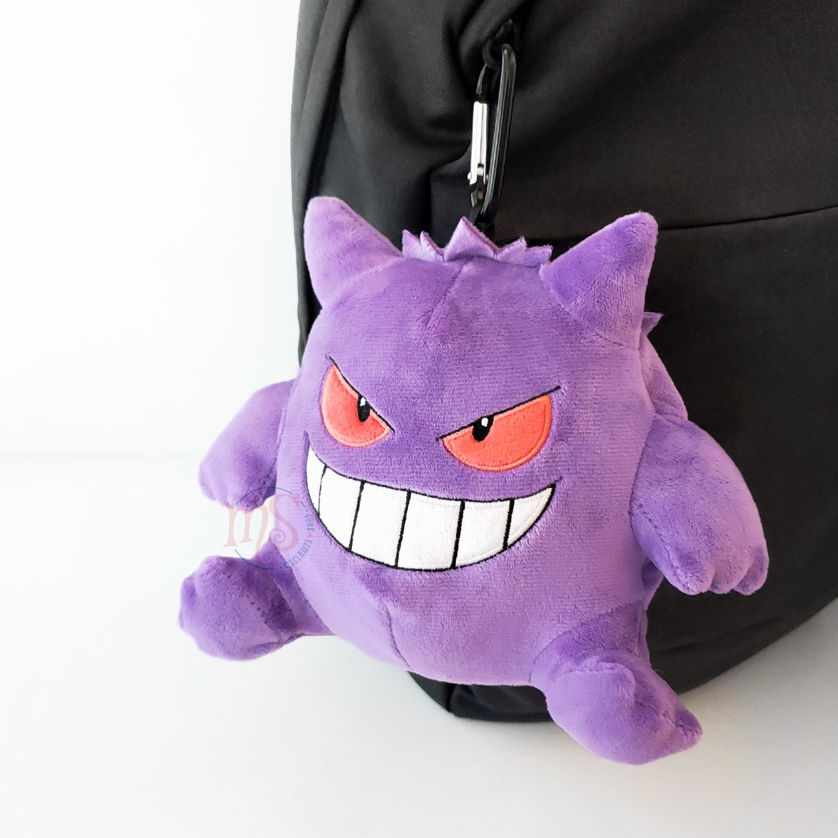 MSClaw25's tweet image. ⛩ Pokémon | Gengar Plush Pouch with Carabiner

🛒 msclaw25.com
International shipping

-
#Gengar #Gengarplush #ghostpokemon #poisonpokemon #pokemon #pokémon #pokèmon #pokemongo #pokemonlove
#toyshop #japantoys #plushies #plushshop #Plush #Kawaii #japanimport