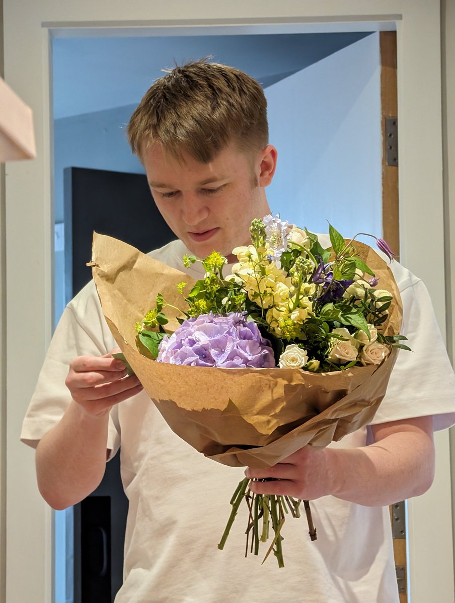 POV: you've never seen flowers before