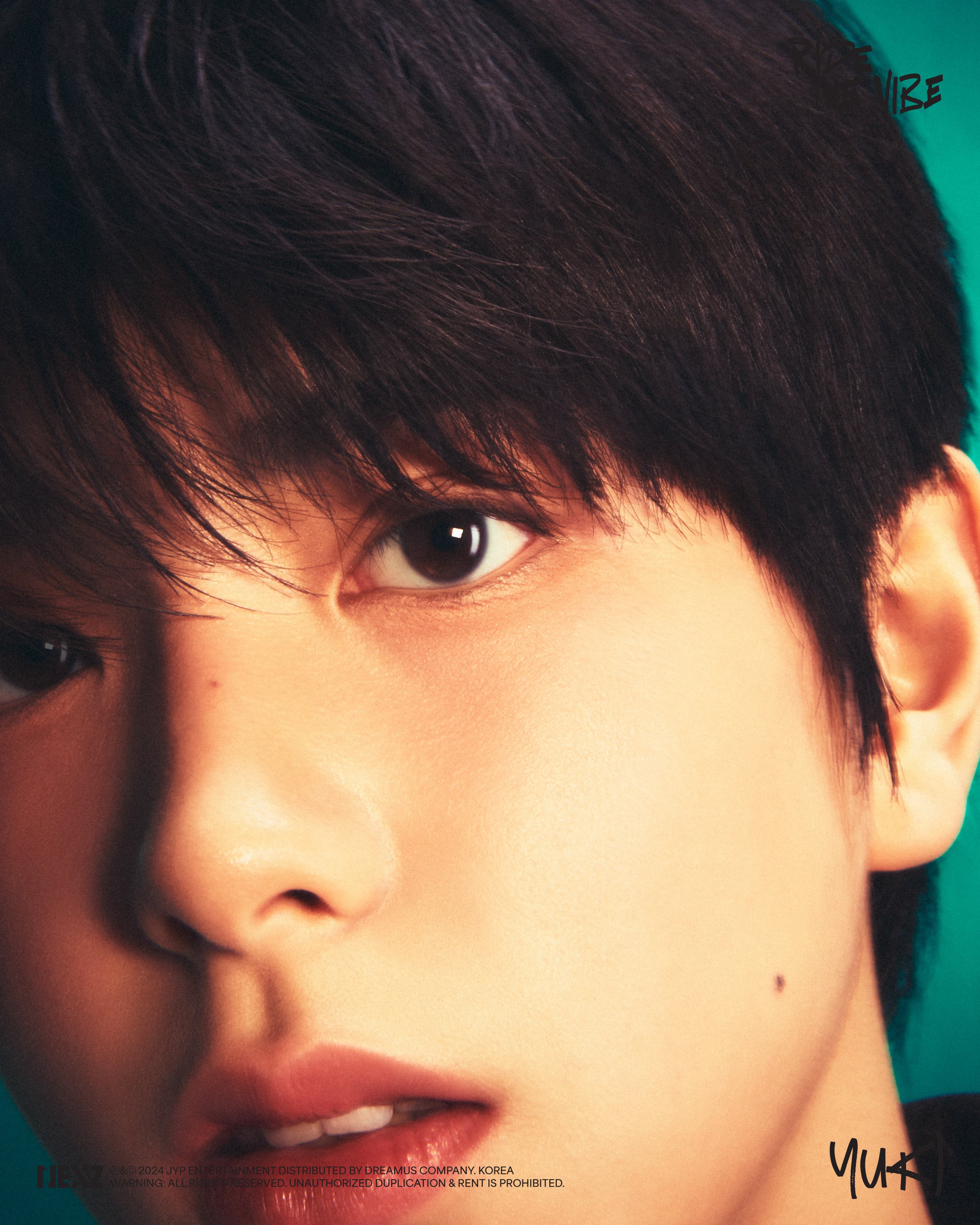 GMvkDCdbwAALW-9?format=jpg&name=4096x4096