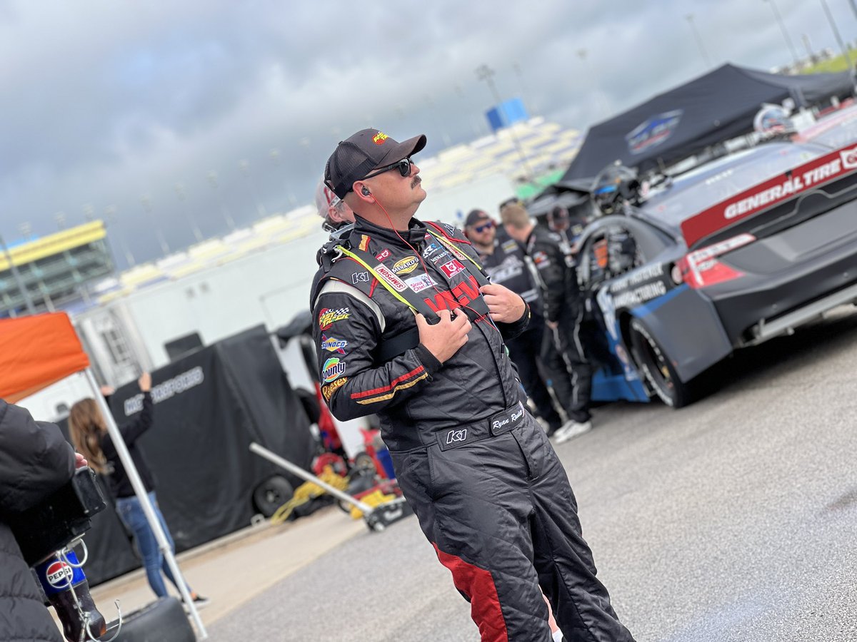 Practice is starting now in Kansas! Due to Mother Nature, qualifying has been cancelled so the lineup for today’s race will be set by practice speeds. Michael Maples Ryan Roulette / @VFWHQ @CAMELCASTOff / @Timcast @driverRyanHuff/ Williamsburg Contracting @Andy_Team364