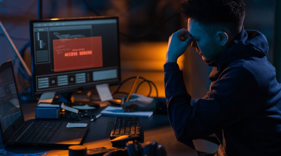 Your digital security is more important than anything nowadays. Make sure you’re up to date with digital security risks and challenges, and how you can help prevent becoming a data breach victim: buff.ly/3LNmhiI 🚨🚨🚨 #DigitalSecurity #DataBreaches