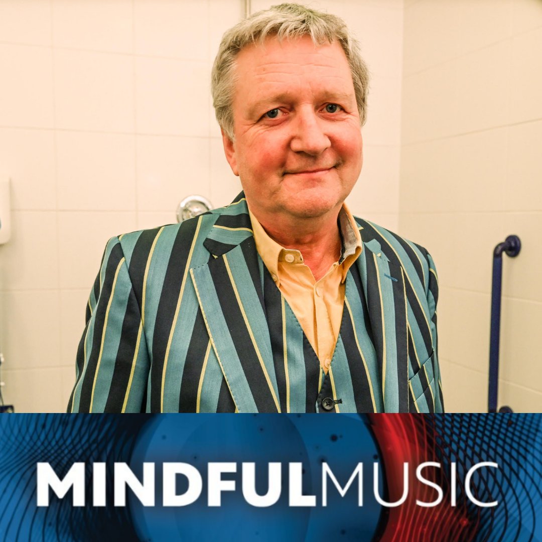 Today's guest on #MindfulMusic is @glenntilbrook, the founding member of the British musical group Squeeze!🎶 Karl and Glenn discuss the history of Glenn and his music, what obscure tunes really have influenced him and his vast charity work (and how he climbed Mt Kilimanjaro!)