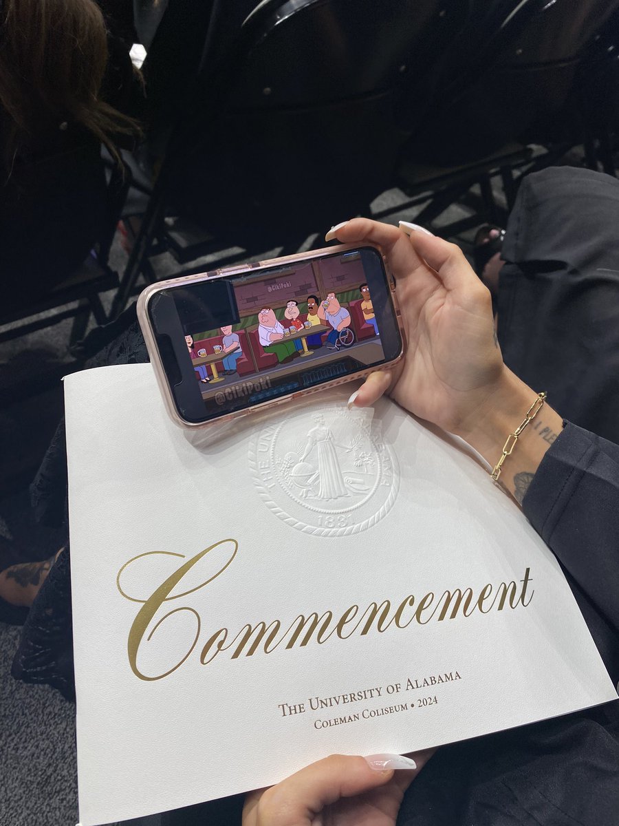 graduation boring as hell🤦‍♀️