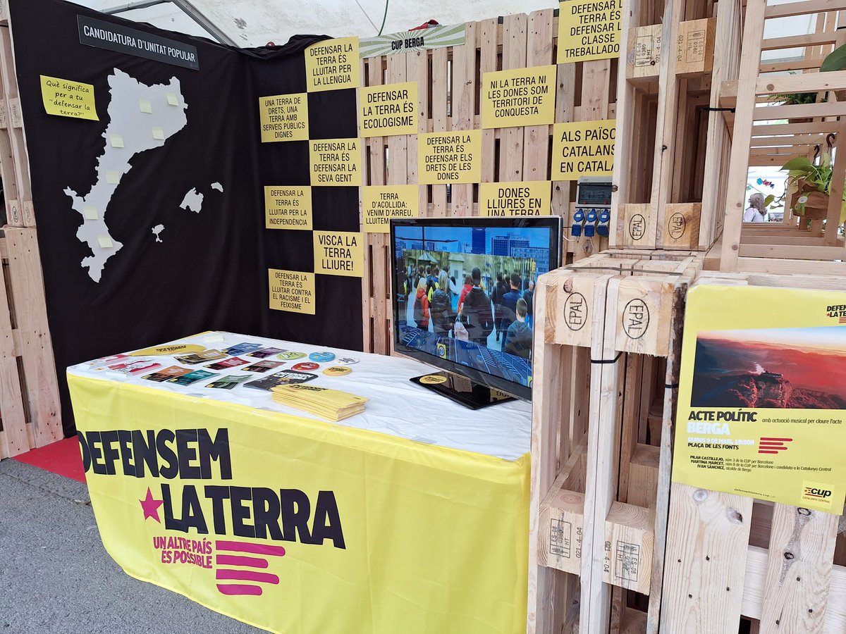 📝 PROGRAMA | Teniu dubtes sobre el programa polític de la @CUPnacional? Ens trobareu tot el cap de setmana a la Fira de Maig

👥 Veniu a parlar amb nosaltres. Us esperem a la banda nord de la plaça Viladomat, prop de les fonts del Vall