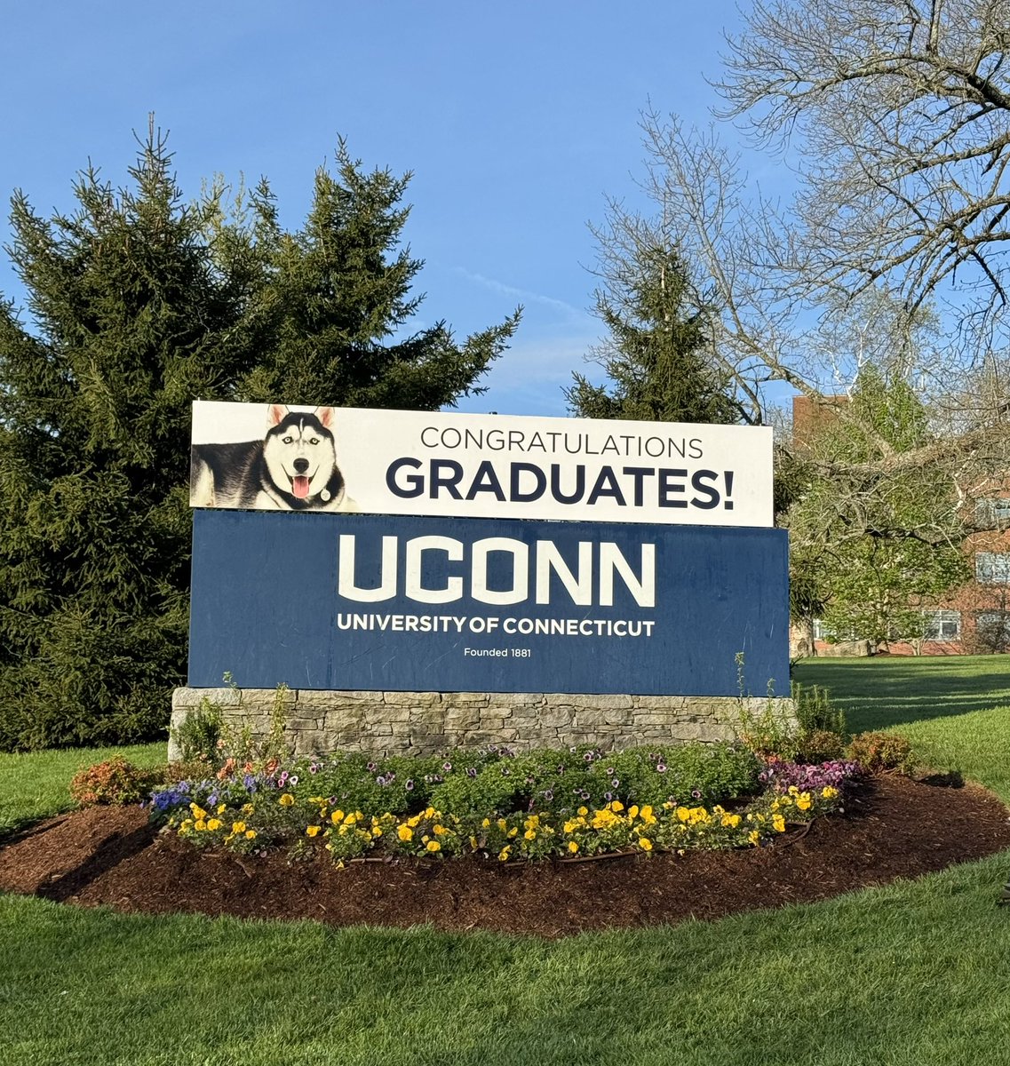 Beautiful Day in Storrs. Big Time Recruits on campus. Let’s Go‼️@UConnFootball