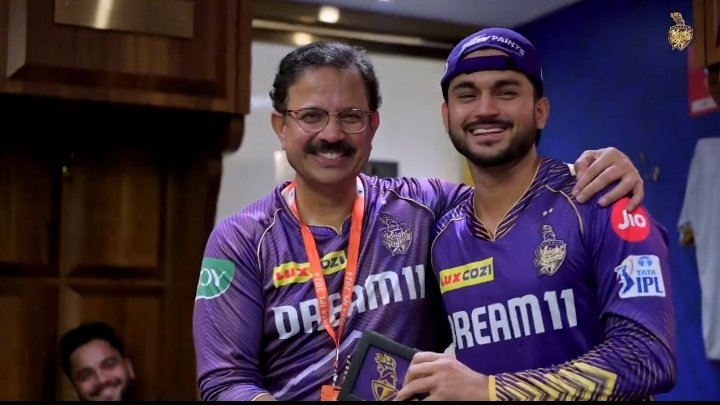 Manish Pandey's success seems so personal to many KKR fans. Team-man. 💜