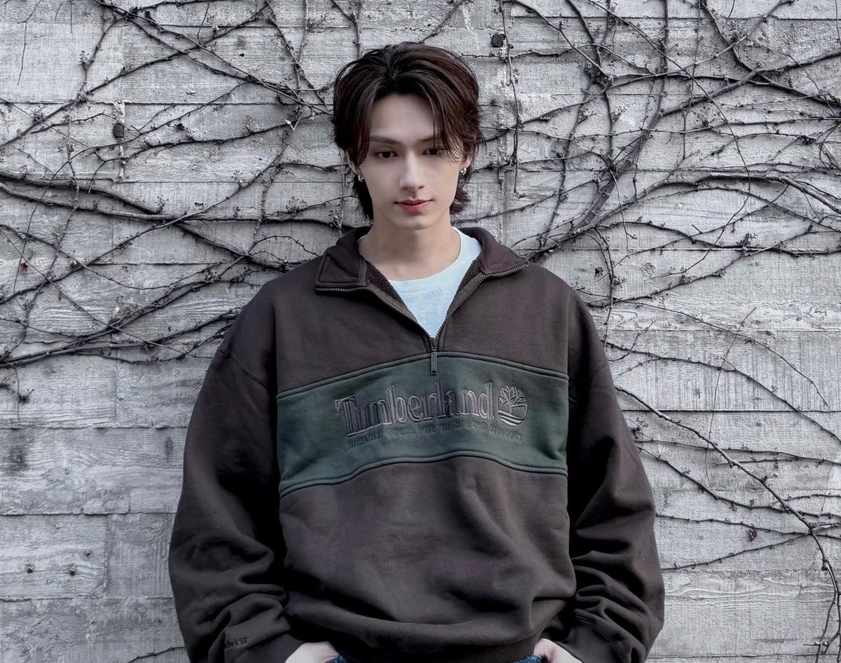 An appreciation thread 🧵for SEVENTEEN'S Wen Junhui/文俊辉 because I love him: