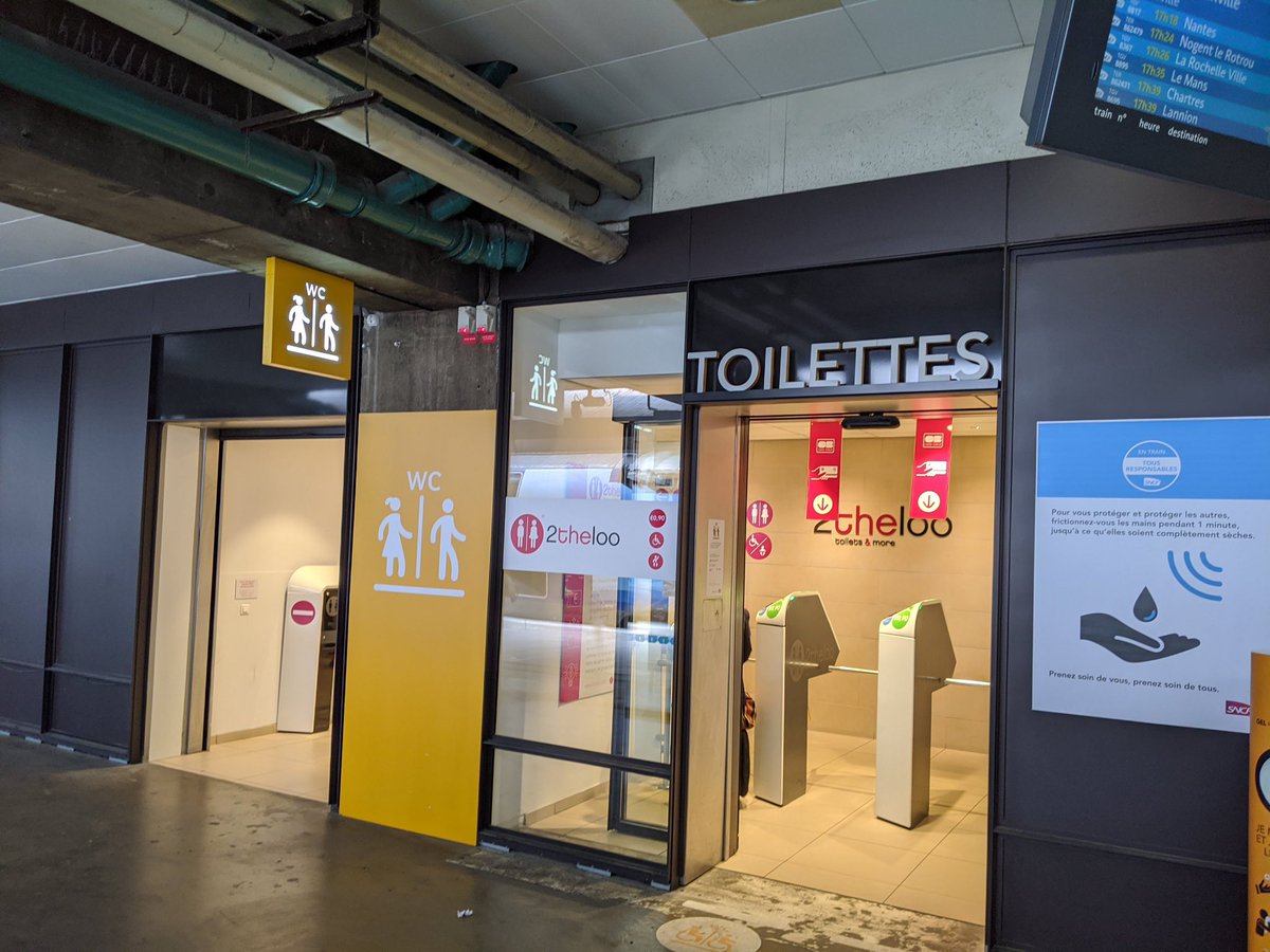 🚨 Une 'dame pipi' a été licenciée après avoir gardé 1 euro de pourboire lors de son service aux toilettes publiques de la gare Montparnasse à Paris.

Cette employée nettoyait les toilettes depuis 6 ans. En novembre dernier, elle a gardé la pièce de 1 euro laissée sur le comptoir…