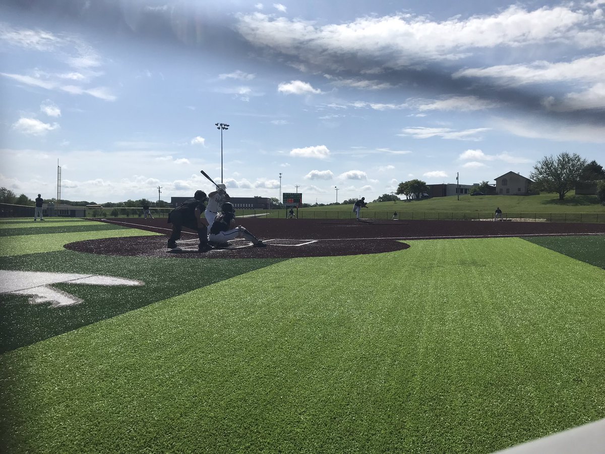 It took more than a month to get here, but we’re finally going to complete the April Fool’s Day game between @BHSBaseball10 and @BaseballHelias at the Falcon Athletic Complex. Blair Oaks scores the game’s first run in the bottom of the 4th to take a 1-0 lead. #mopreps