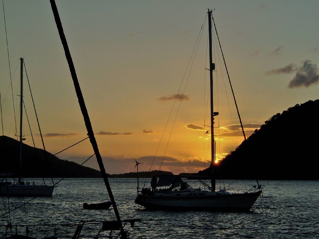 From Grenada to the Grenadines the best places to learn to sail in the Caribbean and the top sailing schools to teach you: buff.ly/2xVkTGX  #sailcaribbean #caribbeansailing #learntosailcaribbean #Caribbeansail @puregrenada @VisitSVG