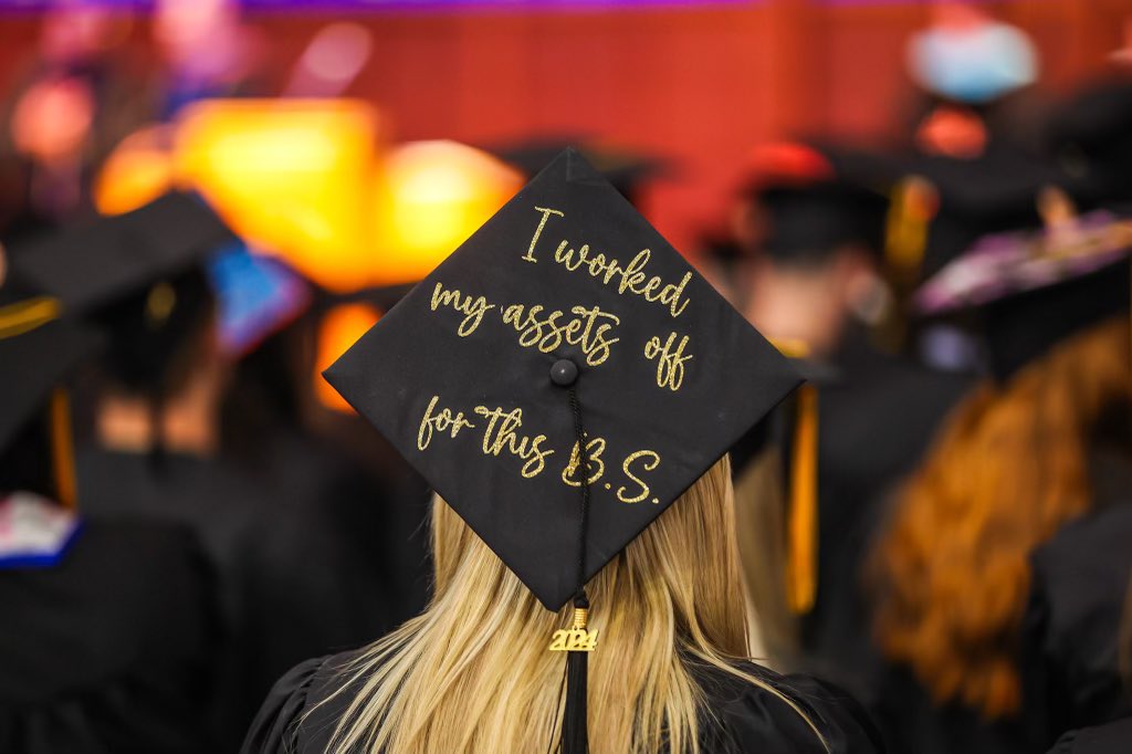 UCumberlands's tweet photo. The first undergraduate ceremony has come to a close. Congratulations on your #onebigwalk grads. https://t.co/ee4SCkFpfa