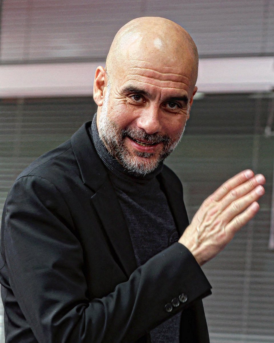 centregoals's tweet image. 🗣️ Pep Guardiola: “Manchester City fans... I promise you that we will do everything possible to win the Premier League title.” 🏆