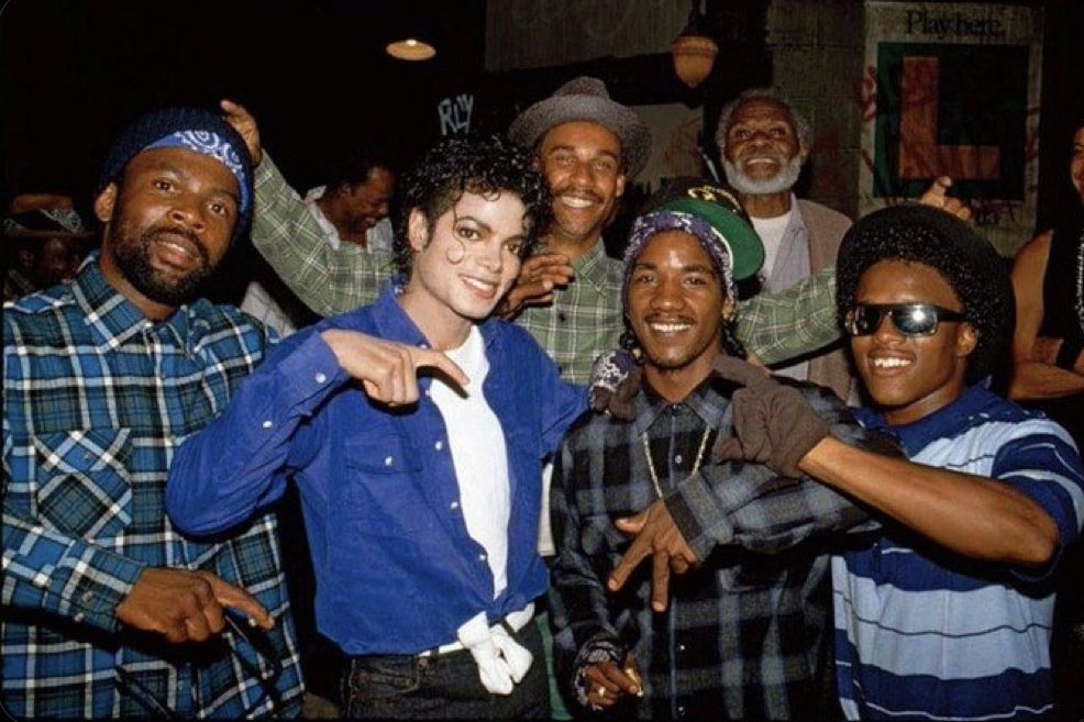 If MJ was alive right now he would buy drakes catalog