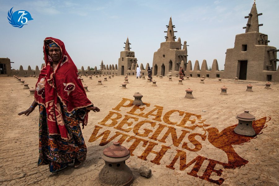 In the lead-up to the International Day of the UN Peacekeepers, we must acknowledge the vital role of #PeaceBegins with women’s participation in peace & political processes.
Let us recognize the power of #womeninpeacekeeping.
#PKDay  #WomenPeaceSecurity