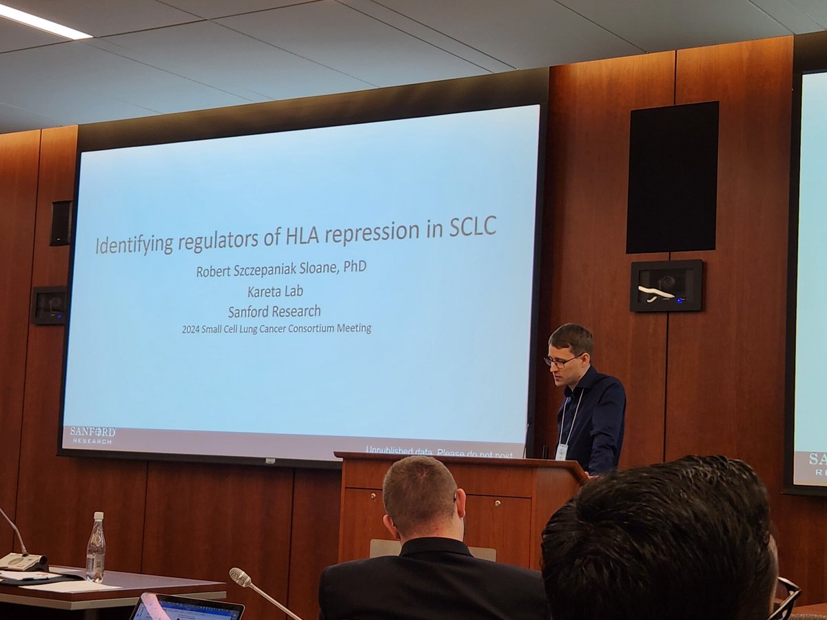 Very excited to have Robert Szczepaniak-Sloane present his work in the Kareta Lab about regulators of HLA repression in #SCLC at the SCLC Consortium this past week, hosted at the @theNCI. @SanfordResearch